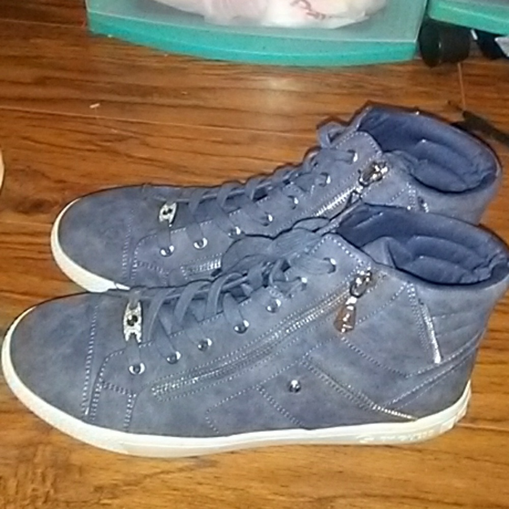 Guess blue shoes